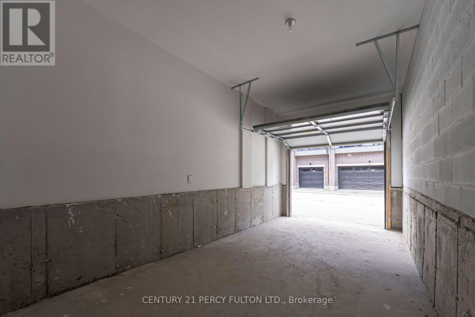 1410-1695 Dersan Street, Pickering, ON, L1X 0S9 - 39