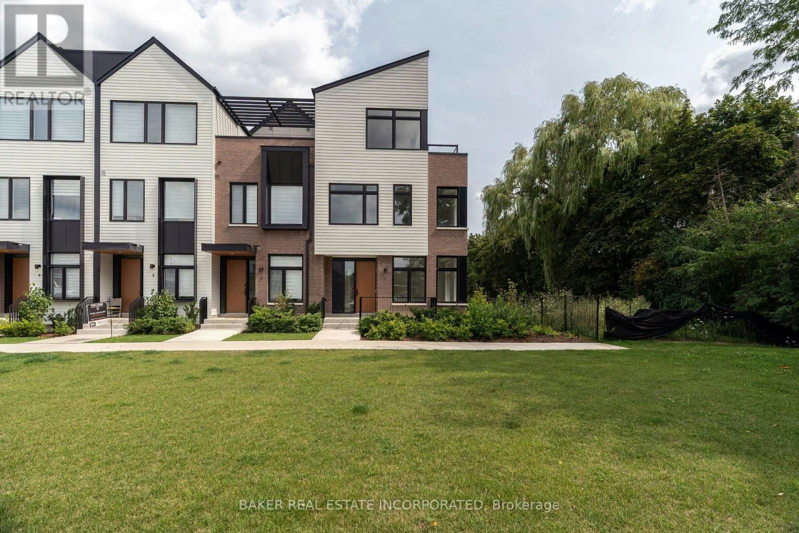 1-10 Lou Parsons Way, Mississauga, ON, L5H 0B2
