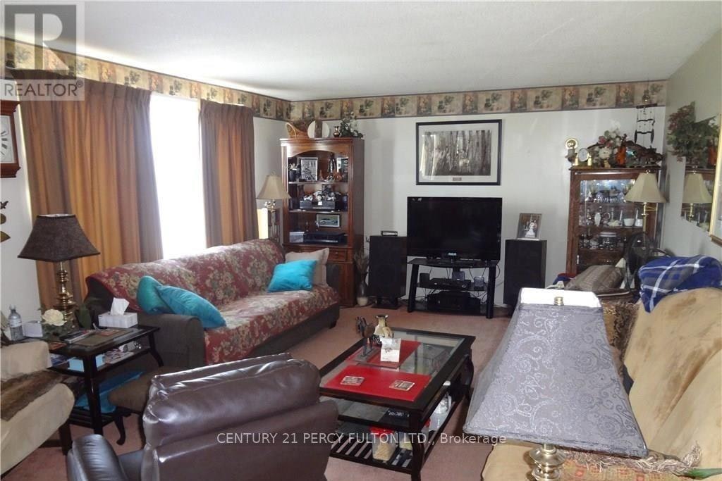 1343 B Chenaux Road, Whitewater Region, ON, K0J 1Y0 - 6