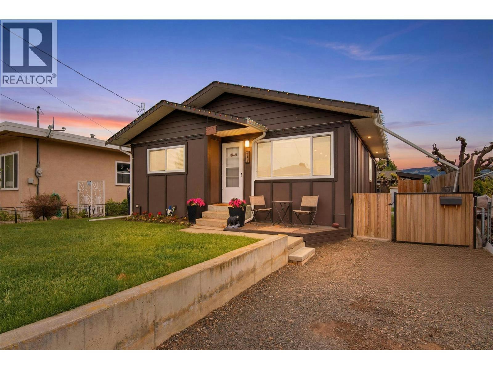 363 Willow Street, Kamloops, BC, V2B 4C8
