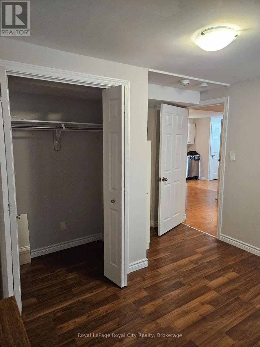 3 Joyce Place, Guelph, ON, N1E 6P8 - 12