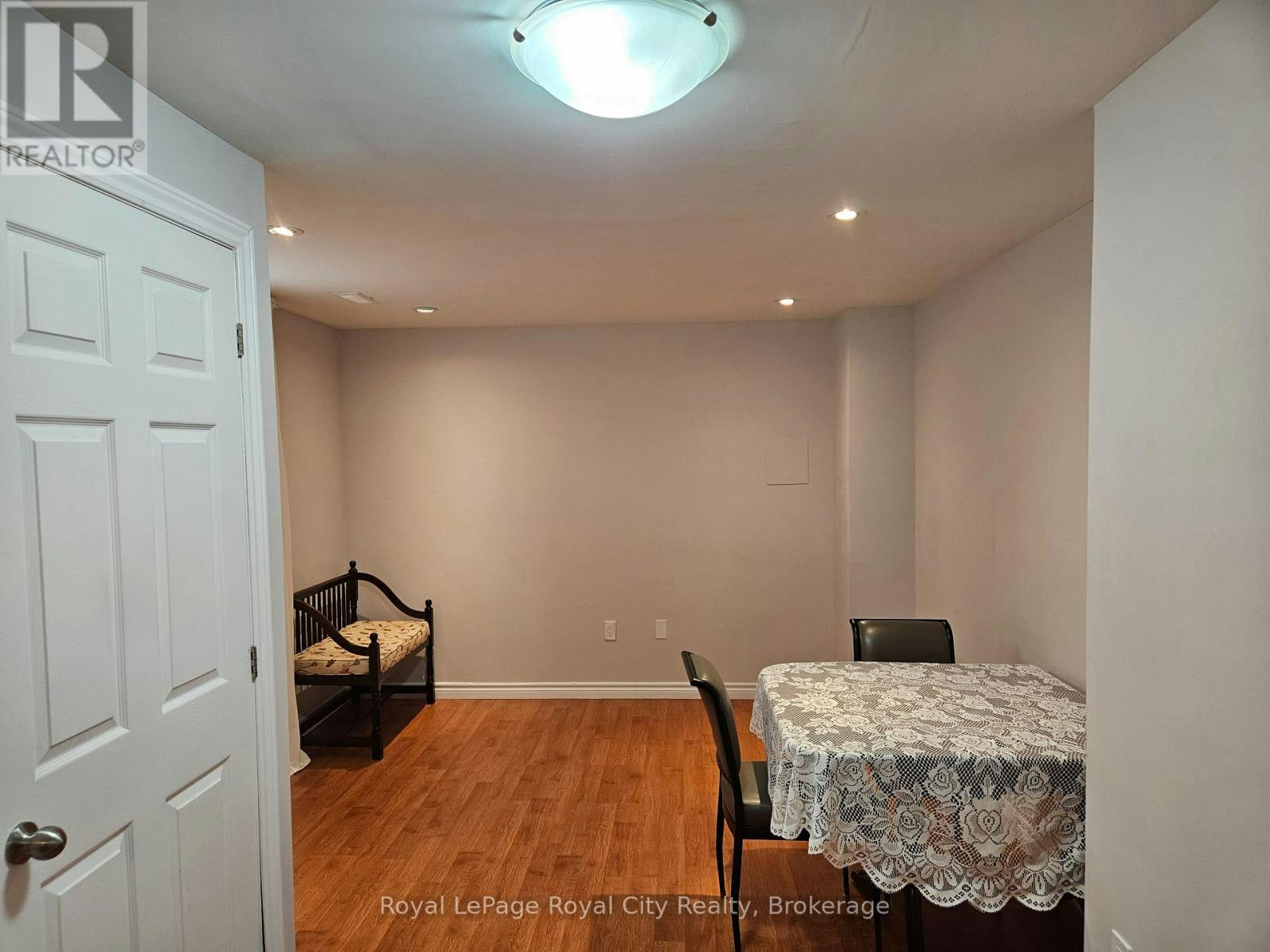 3 Joyce Place, Guelph, ON, N1E 6P8 - 6