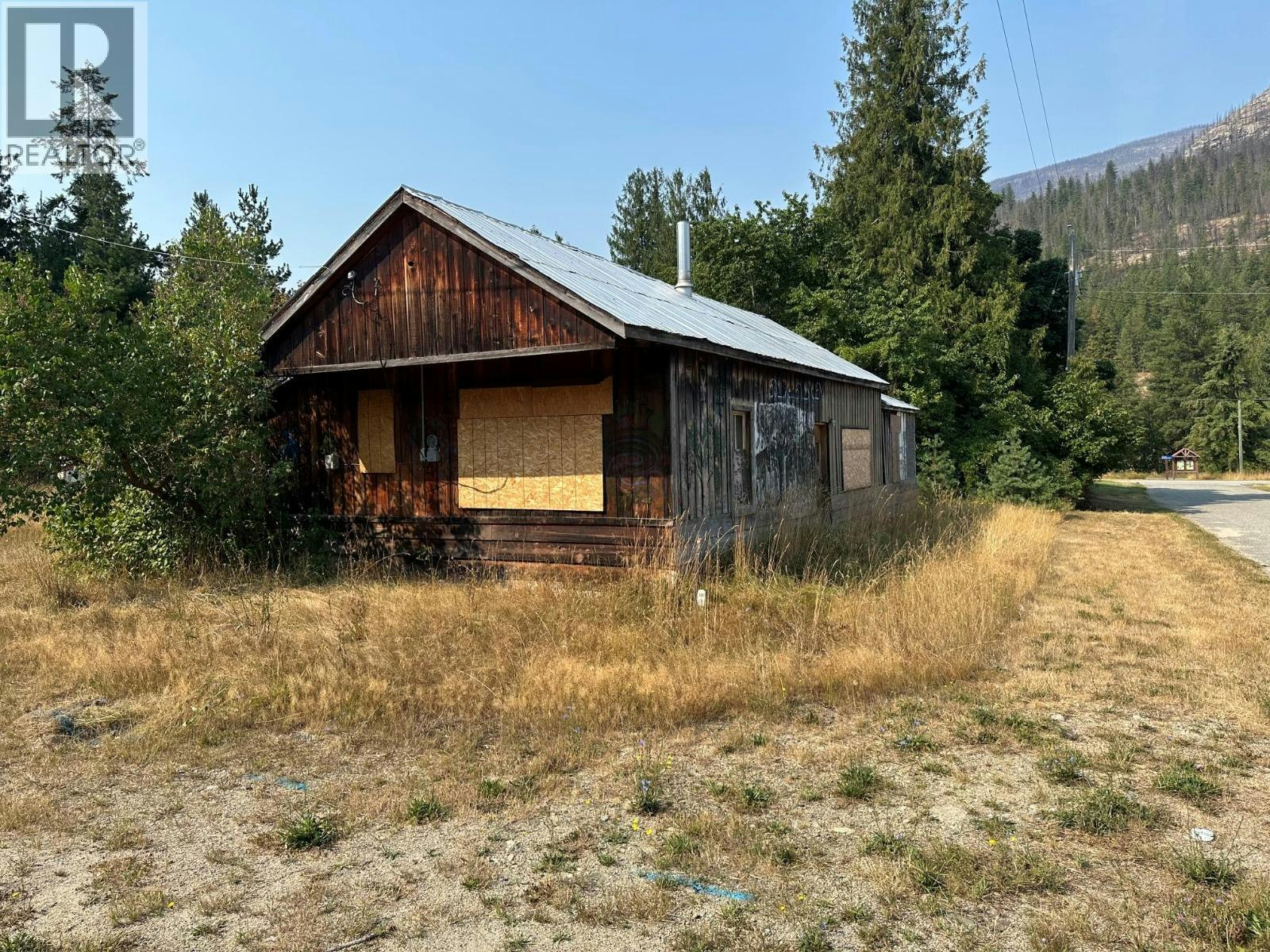 315 Fletcher Avenue, Slocan, BC, V0G 2C0