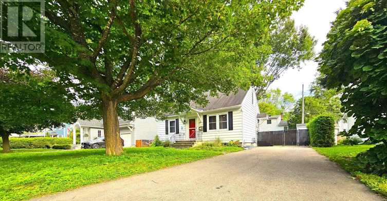 28 Arundel Avenue, Ottawa, ON, K1K 0B6 - 5