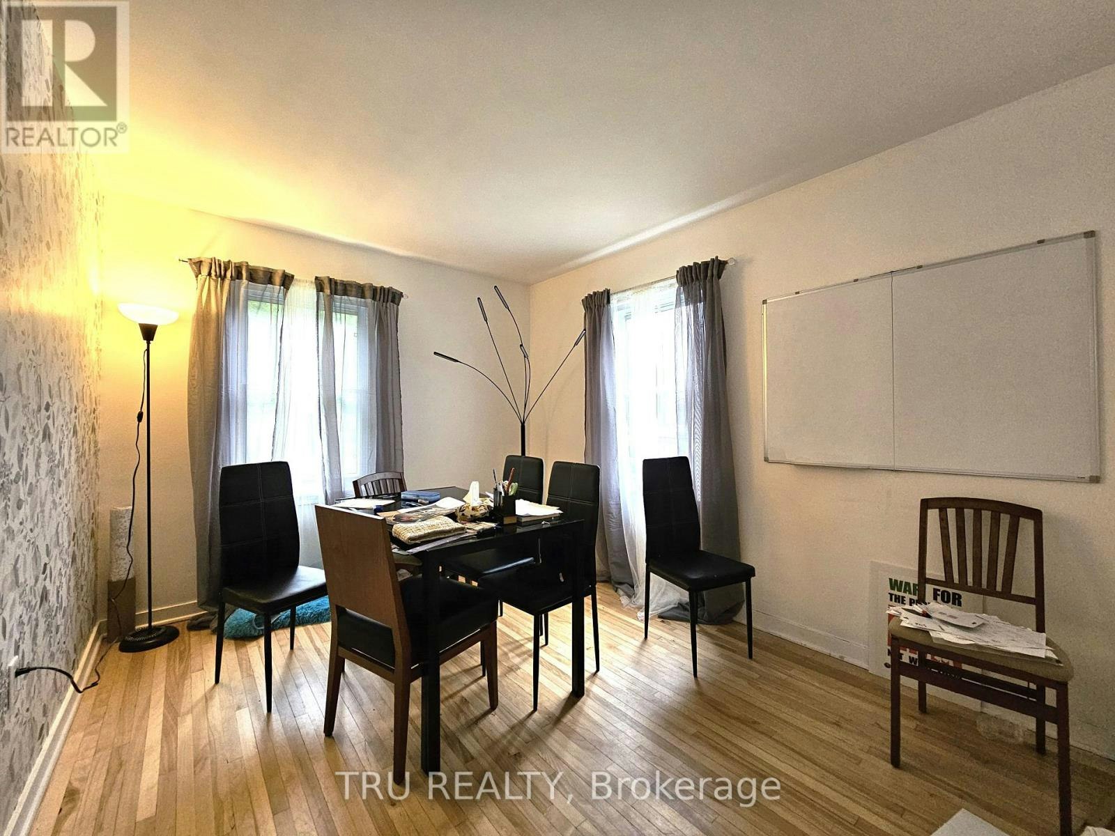 28 Arundel Avenue, Ottawa, ON, K1K 0B6 - 13