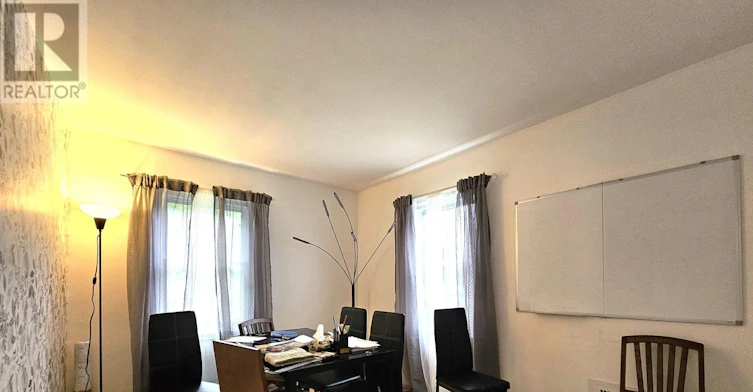28 Arundel Avenue, Ottawa, ON, K1K 0B6 - 13
