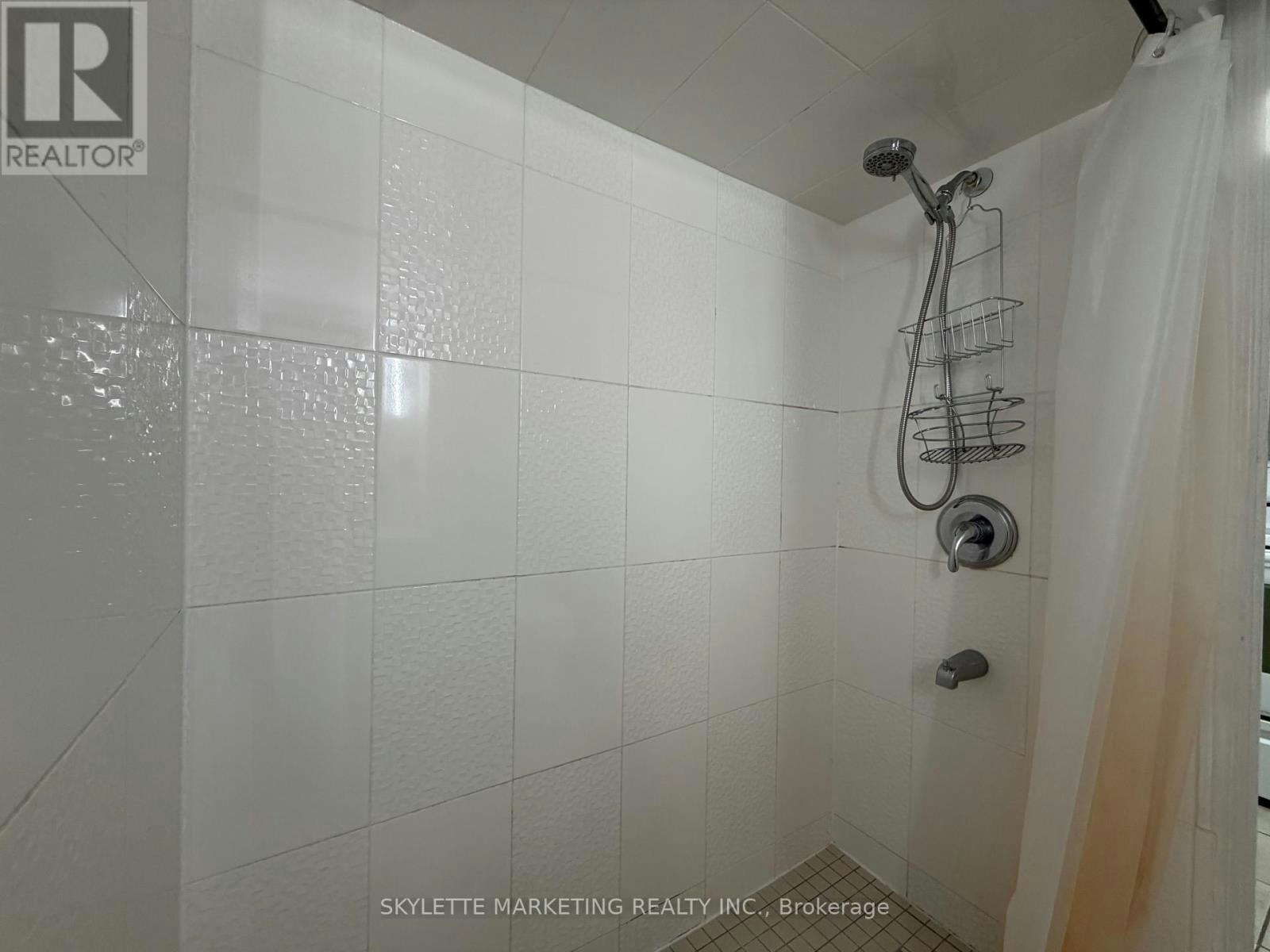 LOWER-229 Zelda Crescent, Richmond Hill, ON, L4C 2Y7 - 16