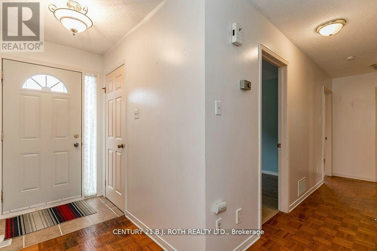 11 Cartwright Drive, Barrie, ON, L4M 5P9 - 2
