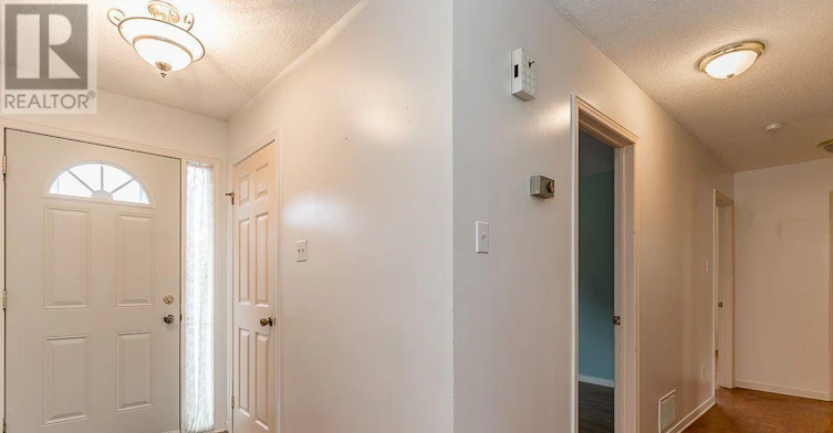 11 Cartwright Drive, Barrie, ON, L4M 5P9 - 2
