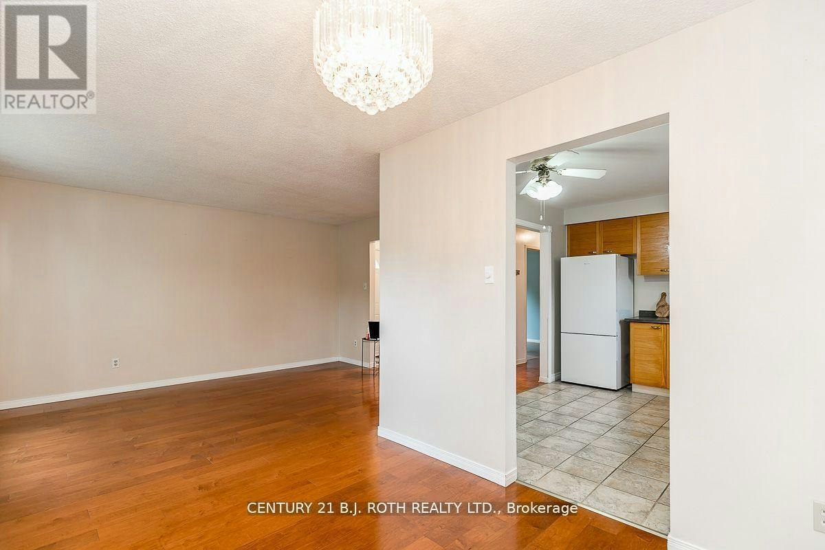11 Cartwright Drive, Barrie, ON, L4M 5P9 - 4