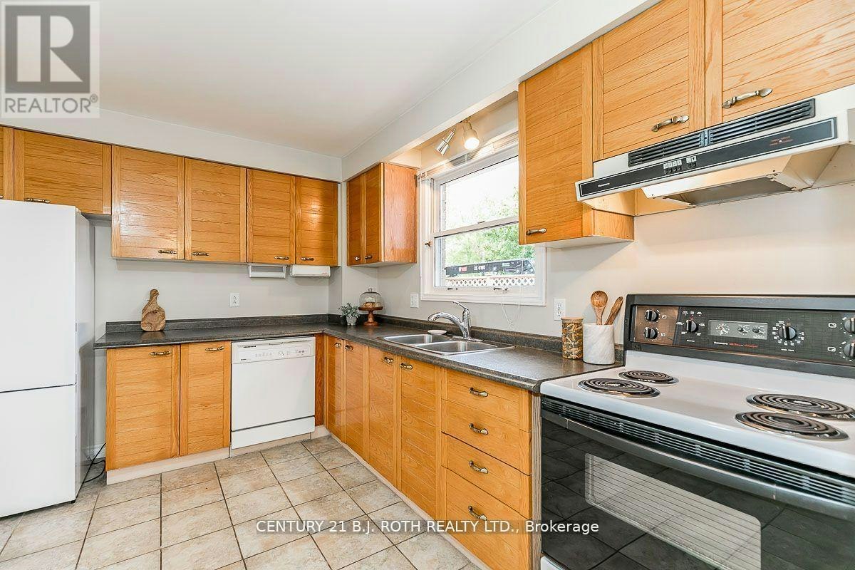11 Cartwright Drive, Barrie, ON, L4M 5P9 - 7