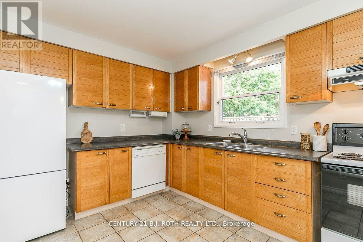 11 Cartwright Drive, Barrie, ON, L4M 5P9 - 6