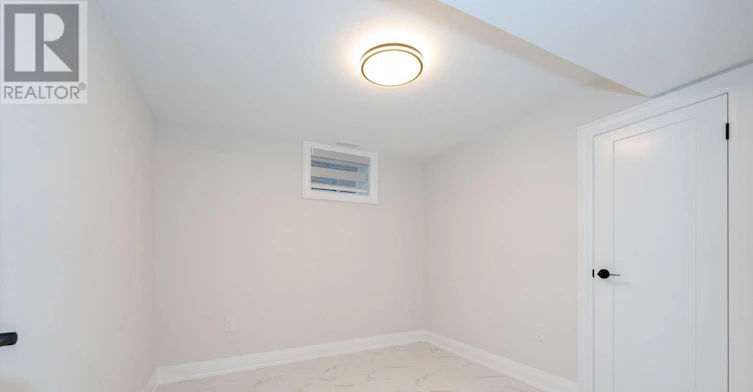 B-31 Mariposa Avenue, Toronto, ON, M6N 4A1 - 5