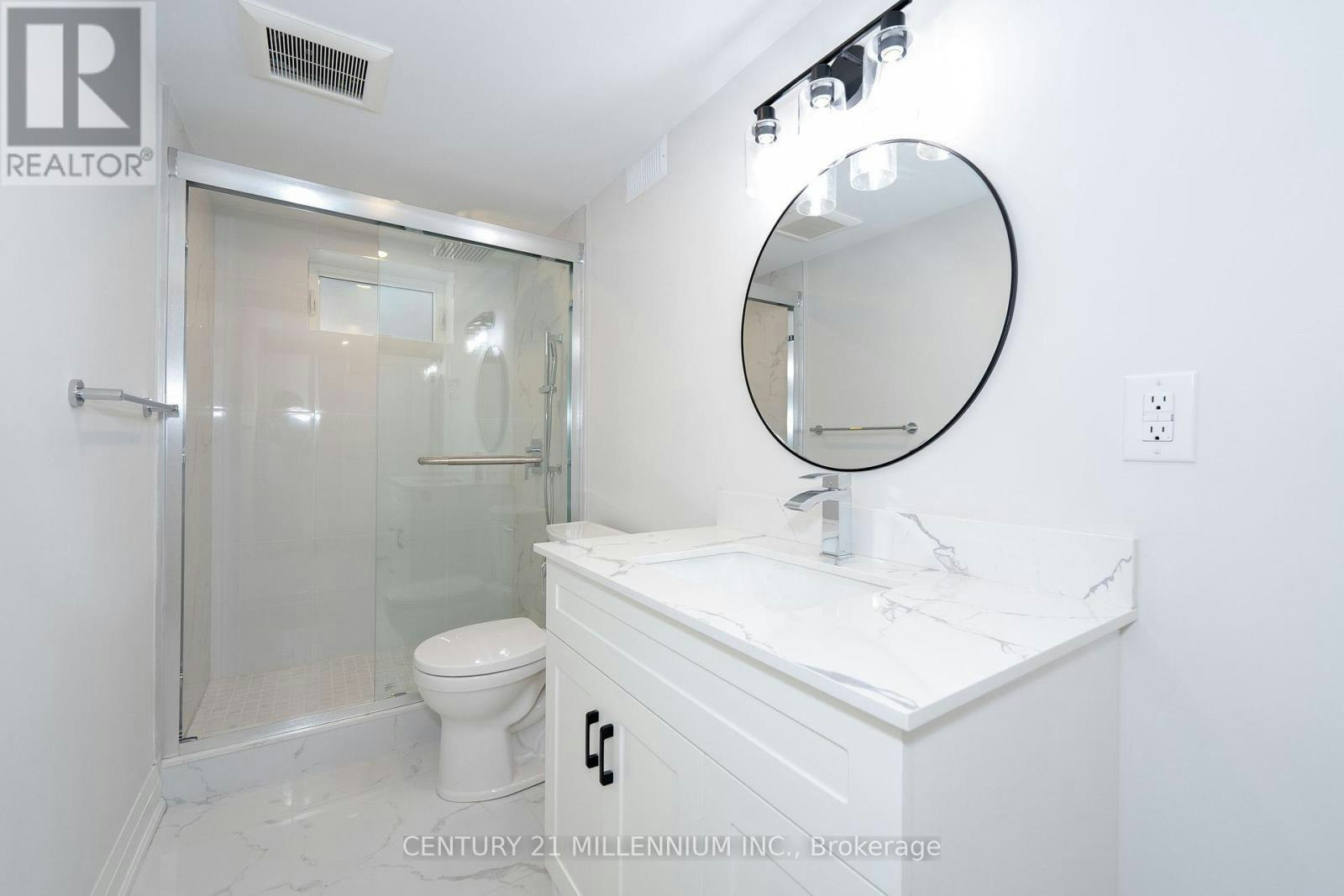 B-31 Mariposa Avenue, Toronto, ON, M6N 4A1 - 17