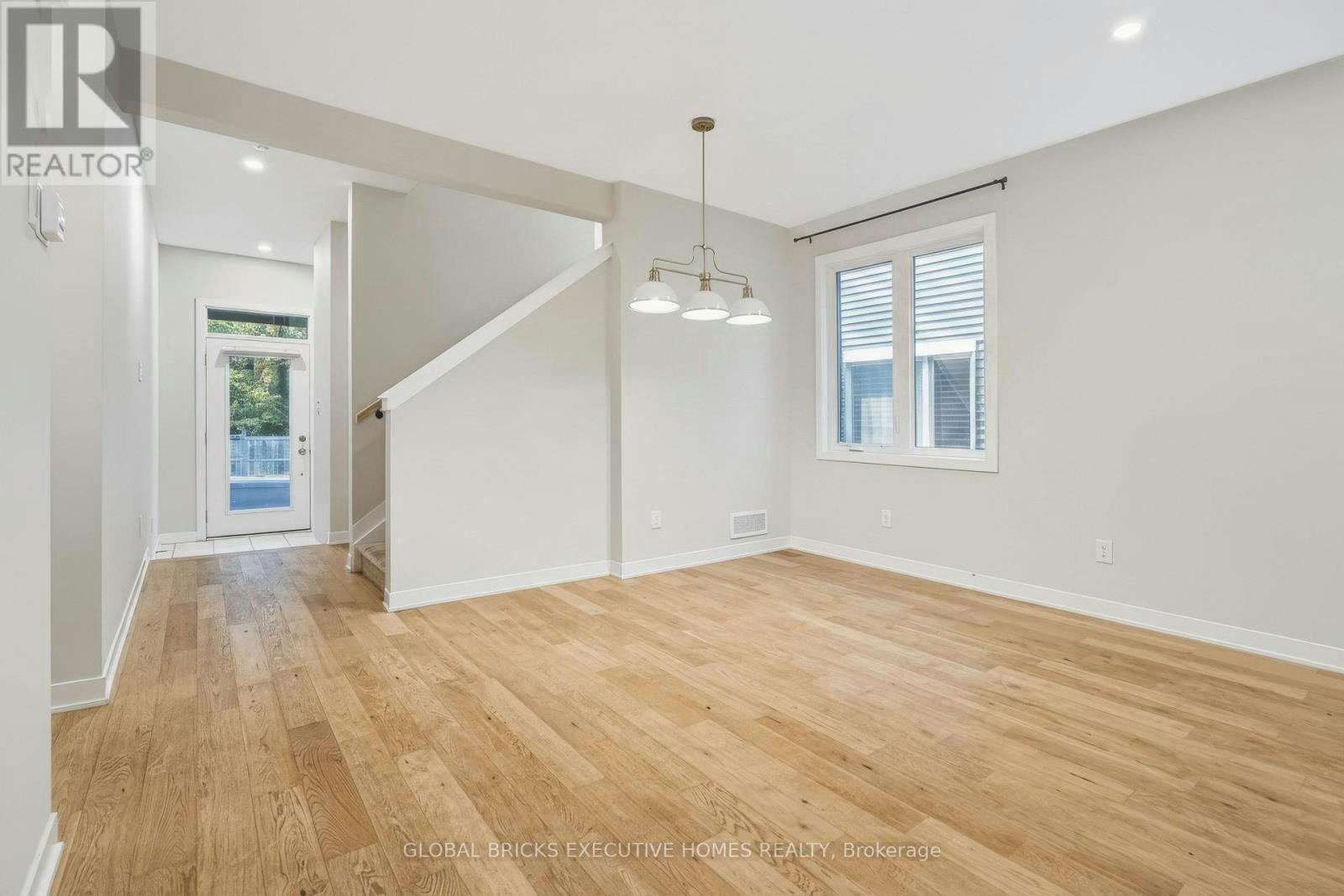 509 Marcato Lane, Ottawa, ON, K1W 0S5 - 9