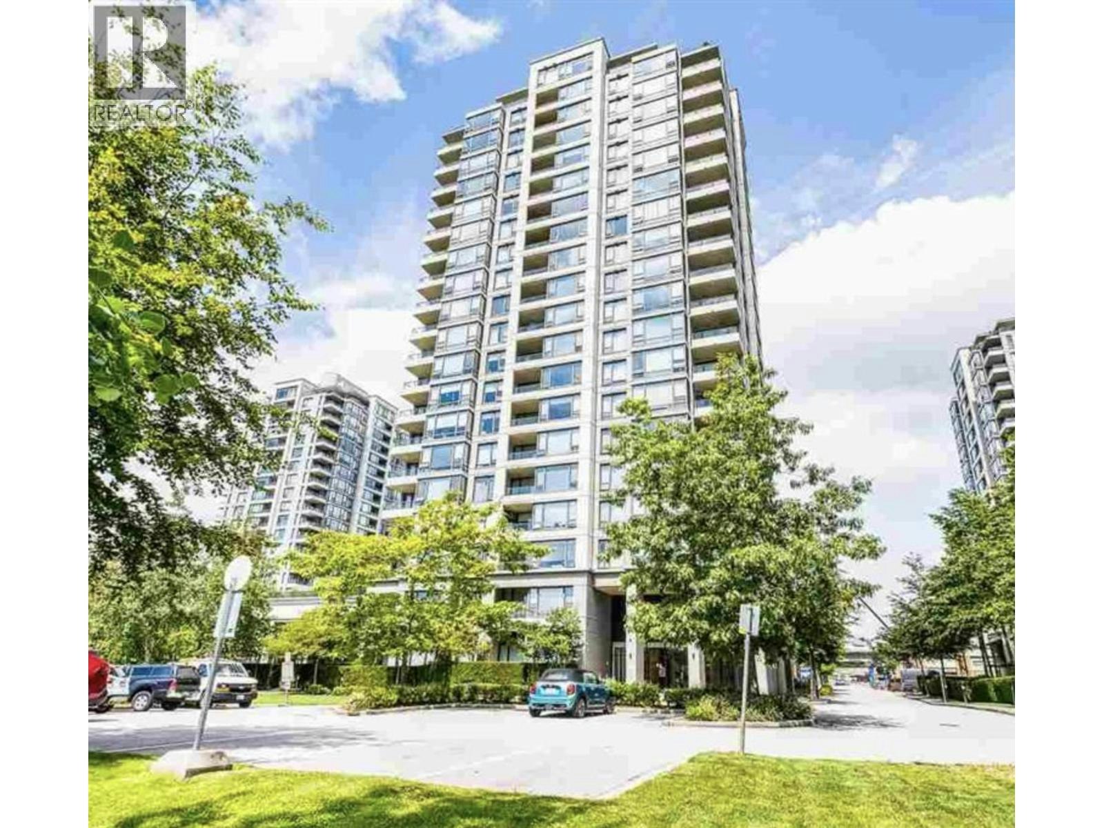 2102-4178 Dawson Street, Burnaby, BC, V5C 0A1