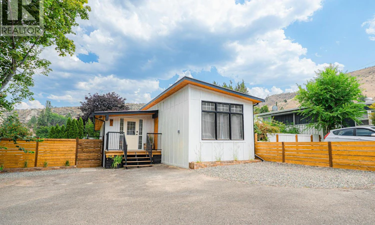 74-1175 Rose Hill Road