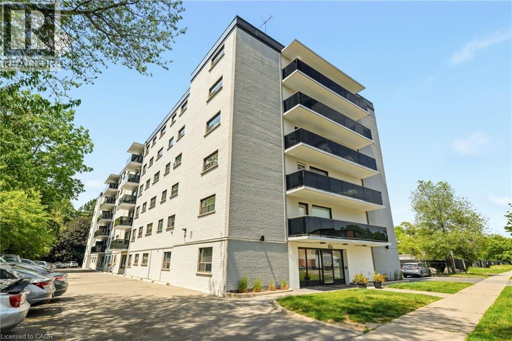 201-2411 New Street, Burlington, ON, L7R 1K2