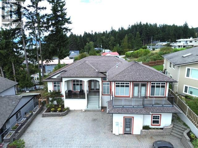 6929 Retaskit Court, Powell River, BC, V8A 5T2