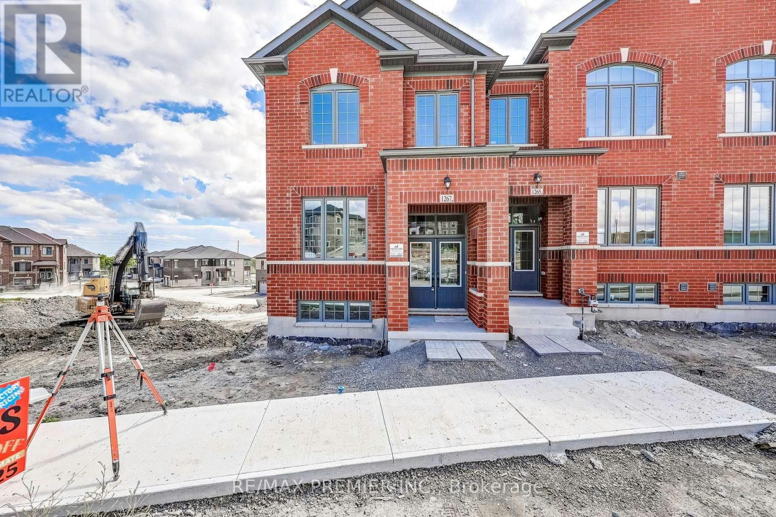 1267 Winding Woods Trail, Pickering, ON, L1X 0S3