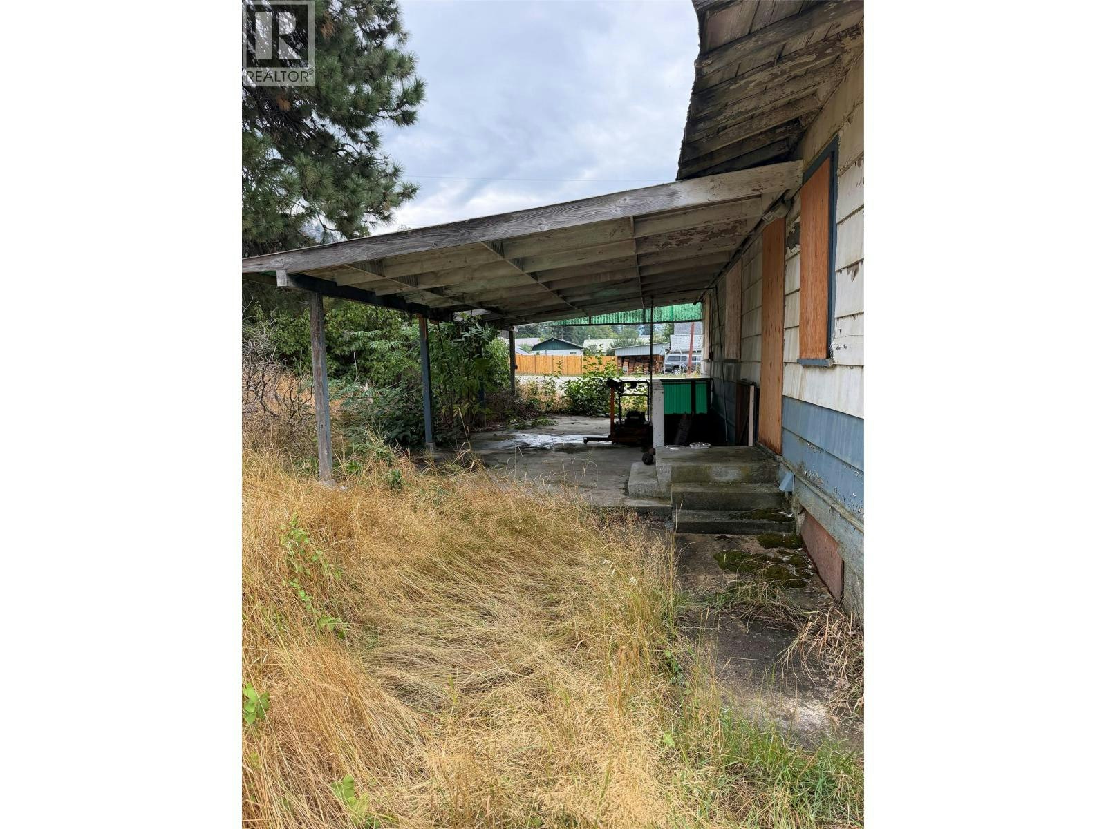 3111 Waldie Avenue - 5