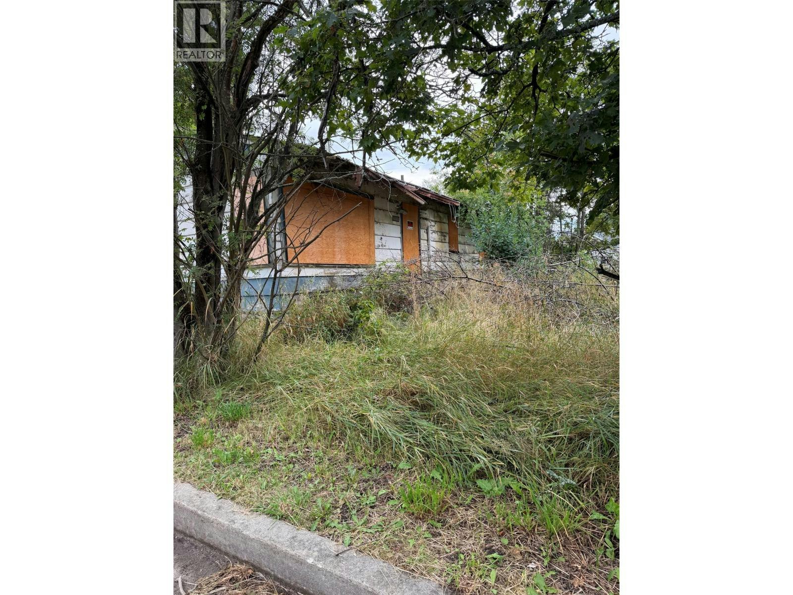 3111 Waldie Avenue - 3