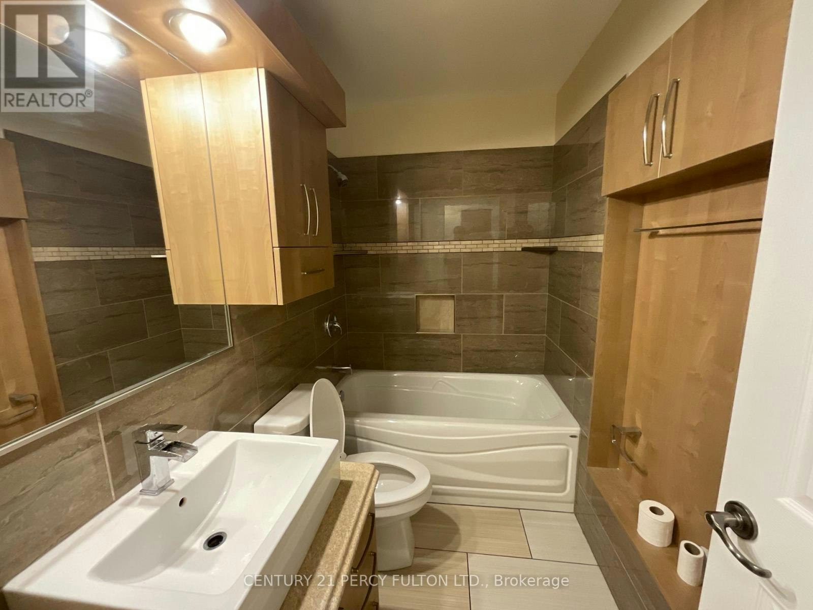 1060 Bourget Avenue, Ottawa, ON, K1J 8C2 - 7