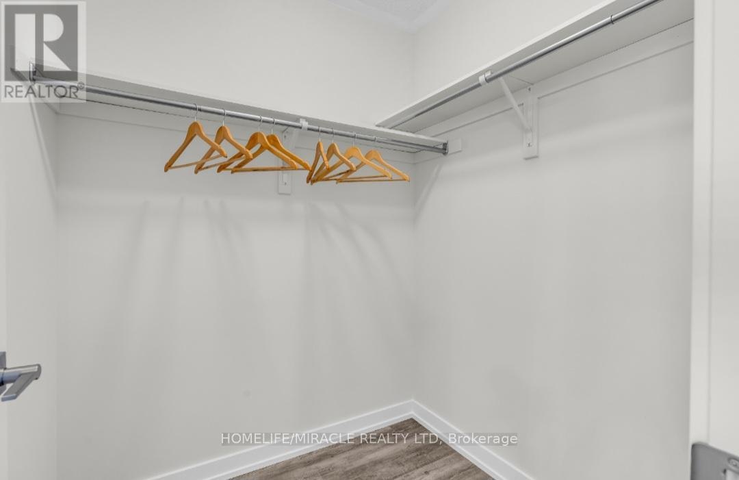1361 Kaniv Street, Oakville, ON, L6M 5R3 - 24