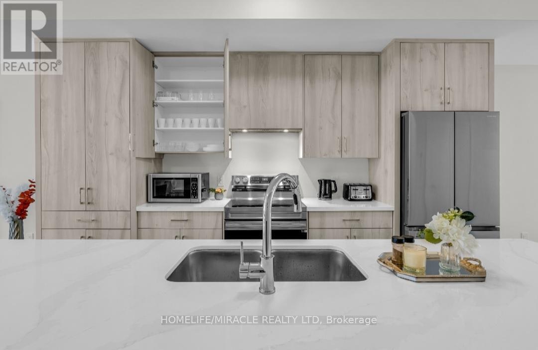 1361 Kaniv Street, Oakville, ON, L6M 5R3 - 4
