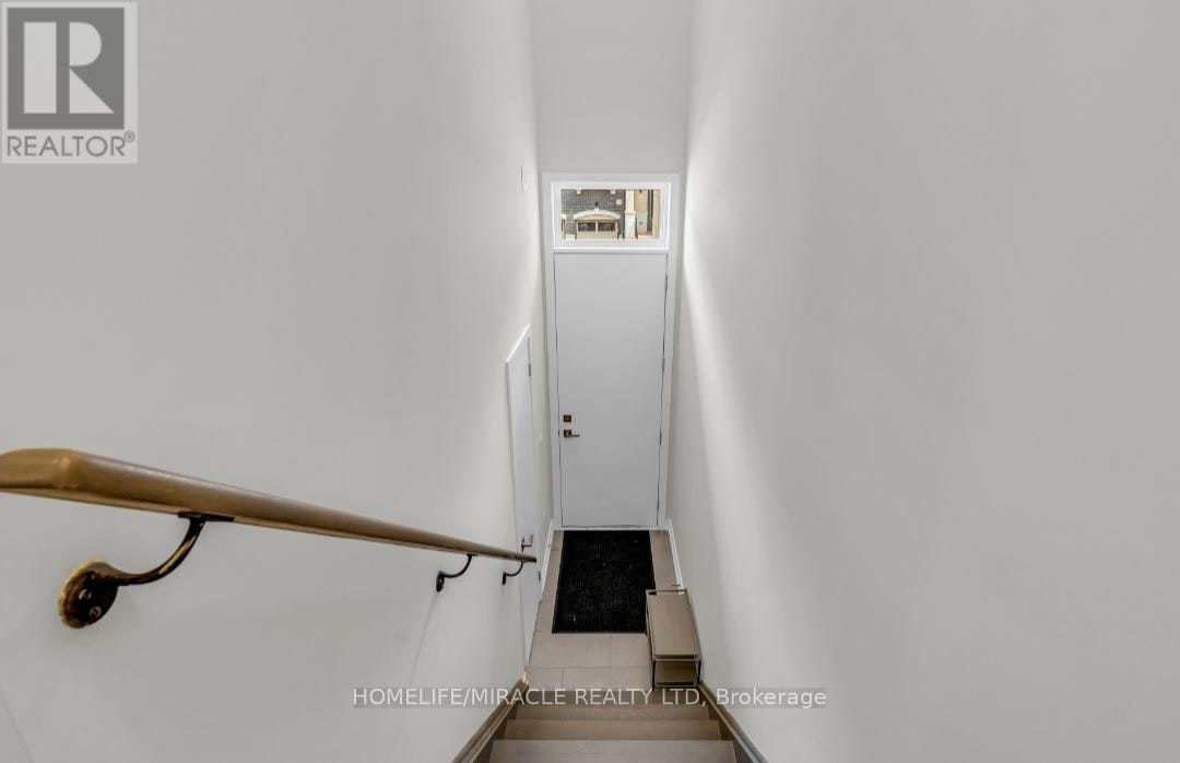 1361 Kaniv Street, Oakville, ON, L6M 5R3 - 25