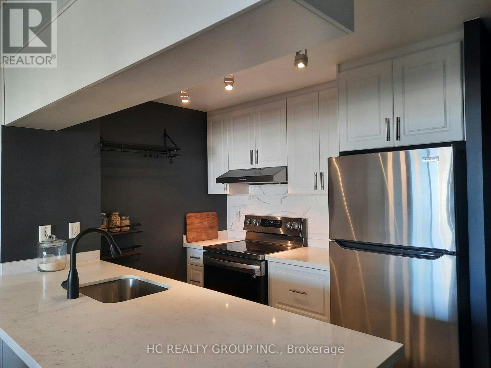 1905-285 Mutual Street, Toronto, ON, M4Y 3C5 - 6