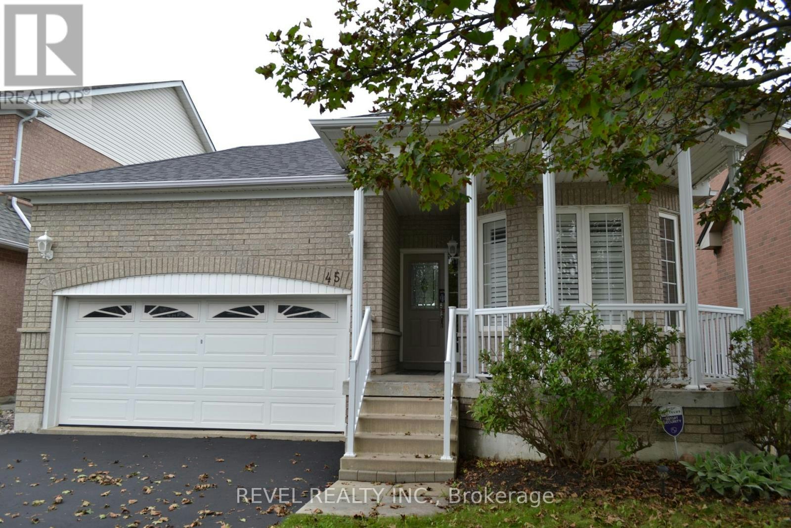 45 Tunney Place, Whitby, ON, L1M 2G5 - 2