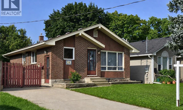 16 Broadview Avenue