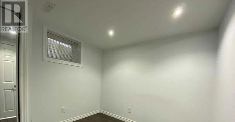 LOWER-733 Eaglemount Crescent, Mississauga, ON, L5C 1H2 - 5