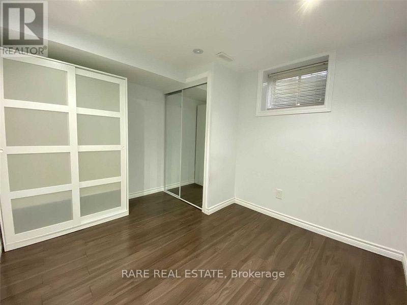 LOWER-733 Eaglemount Crescent, Mississauga, ON, L5C 1H2 - 3
