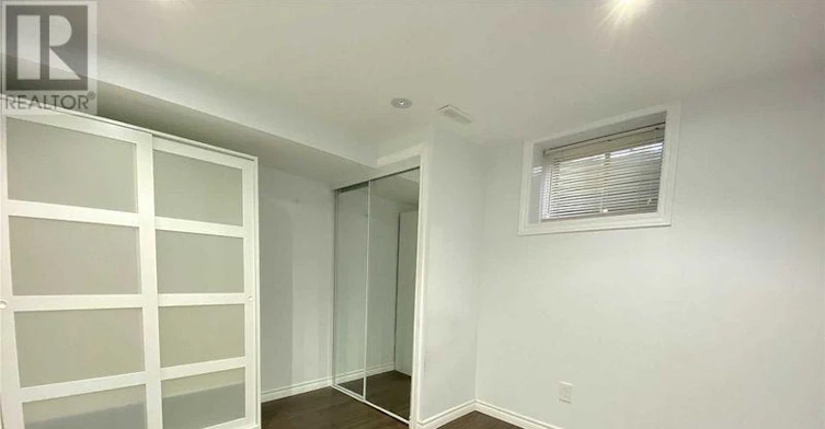 LOWER-733 Eaglemount Crescent, Mississauga, ON, L5C 1H2 - 3