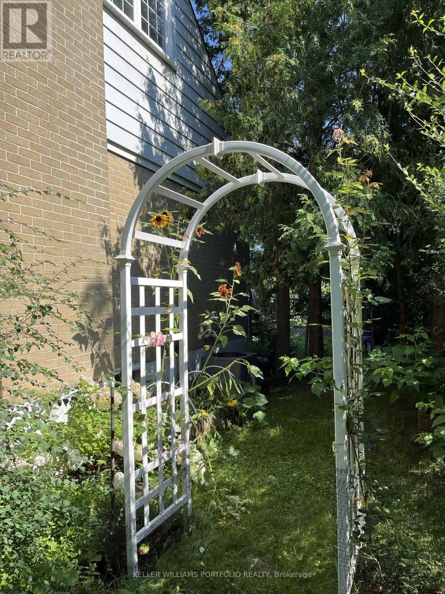 88 Sabrina Dr Drive, Toronto, ON, M9R 2J9 - 43