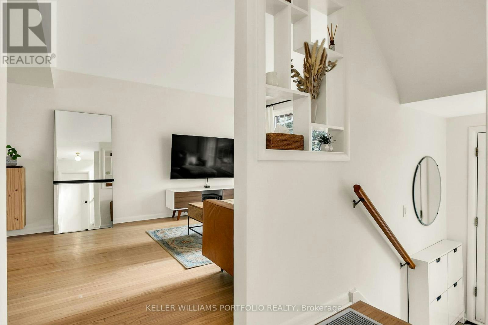 88 Sabrina Dr Drive, Toronto, ON, M9R 2J9 - 4