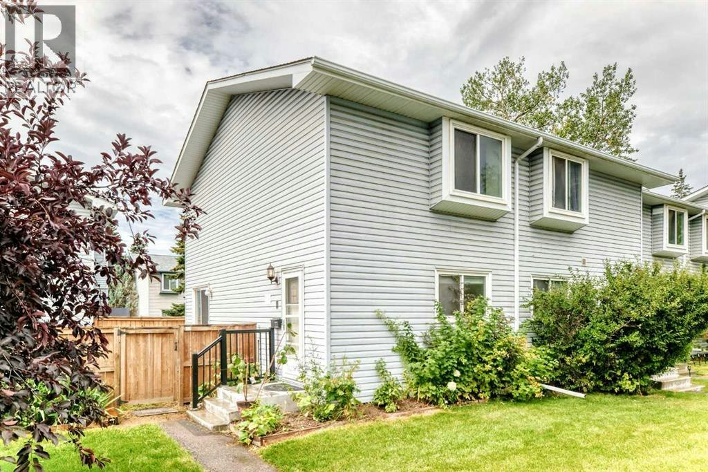 11-4810 40 Avenue SW, Calgary, AB, T3E 1E5