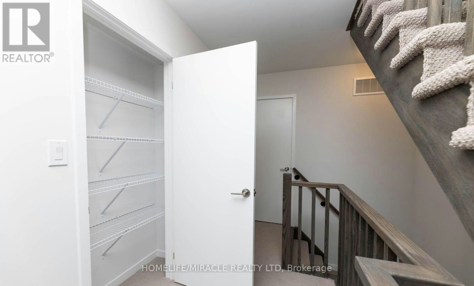 166-20 Lloyd Jane Lane, Toronto, ON, M8V 0J5 - 20