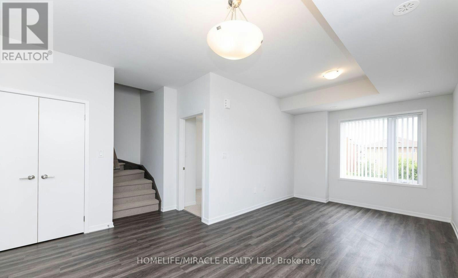 166-20 Lloyd Jane Lane, Toronto, ON, M8V 0J5 - 11