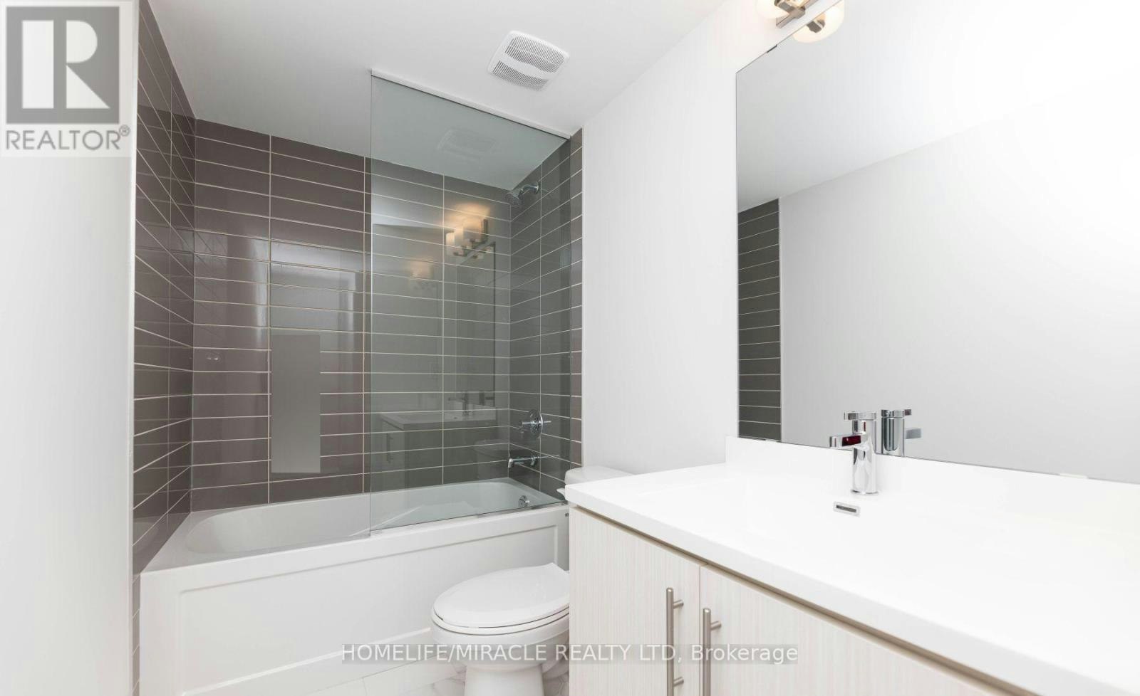 166-20 Lloyd Jane Lane, Toronto, ON, M8V 0J5 - 23