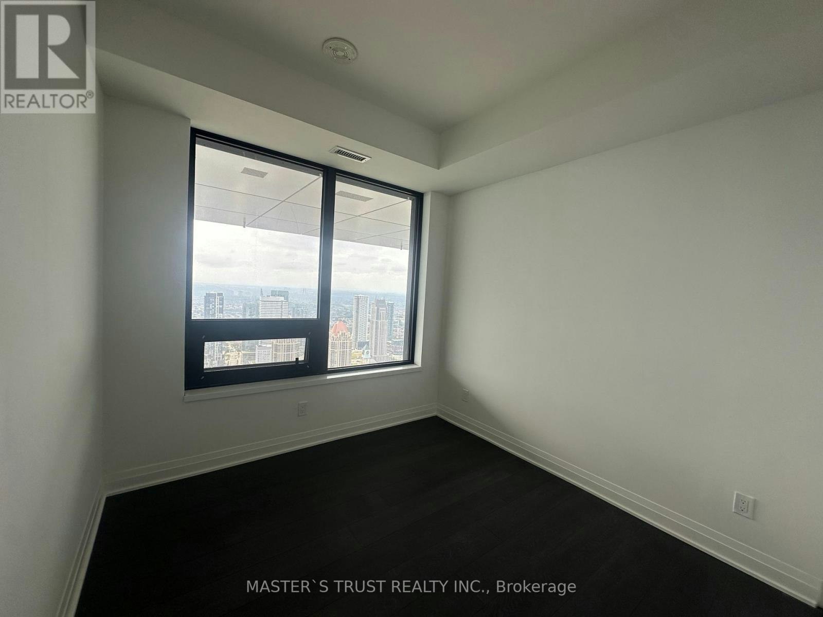 5404-4015 The Exchange S, Mississauga, ON, L5B 0N9 - 5
