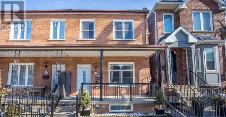 BSMT-447 Roxton Road, Toronto, ON, M6G 3R5