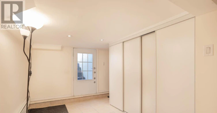 BSMT-447 Roxton Road, Toronto, ON, M6G 3R5 - 10