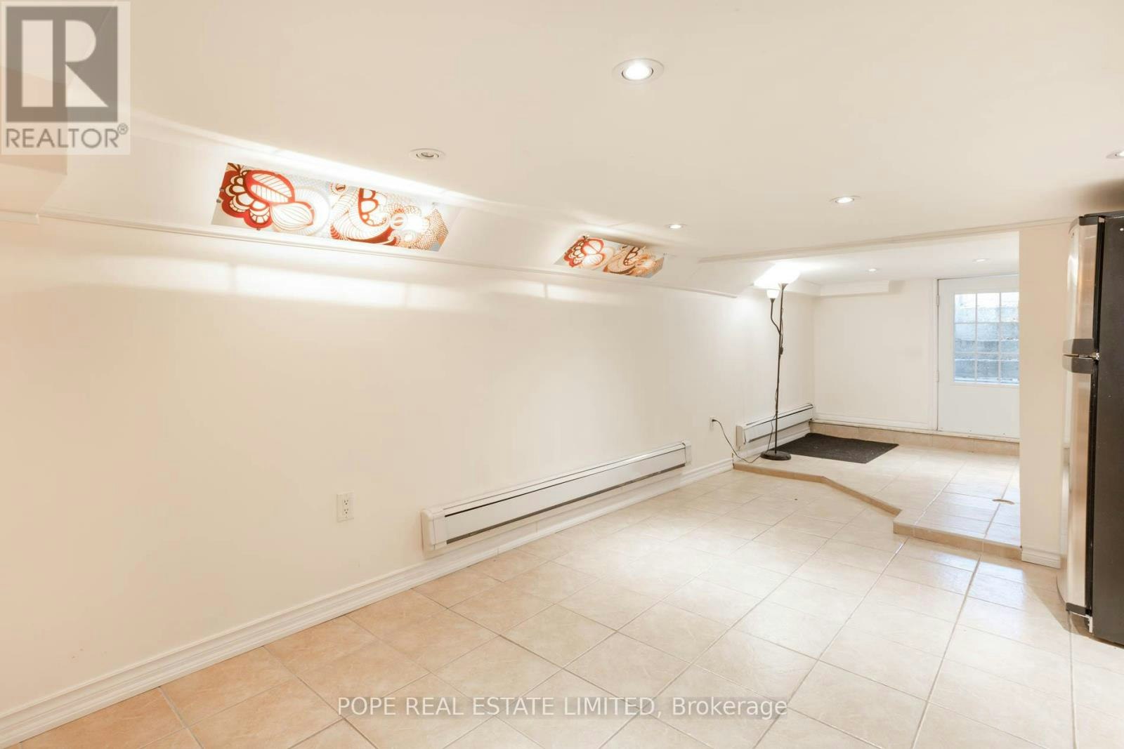 BSMT-447 Roxton Road, Toronto, ON, M6G 3R5 - 12