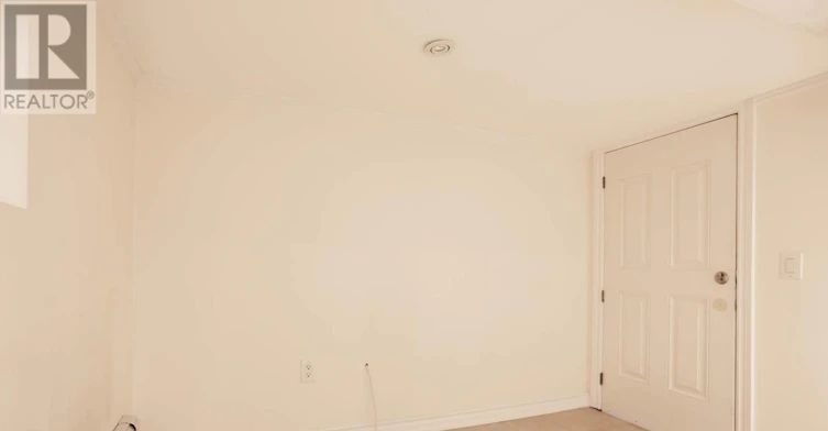 BSMT-447 Roxton Road, Toronto, ON, M6G 3R5 - 13