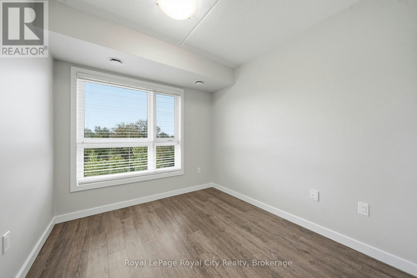 302-25 Kay Crescent, Guelph, ON, N1L 0P2 - 17