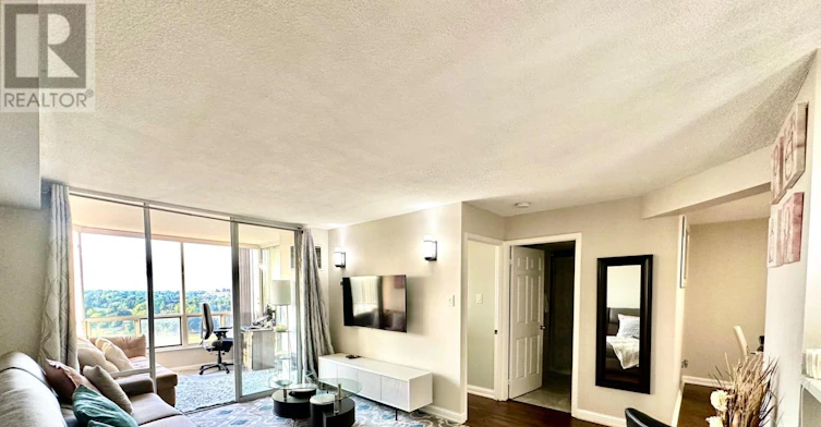 905-24 Hanover Road, Brampton, ON, L6S 5K8