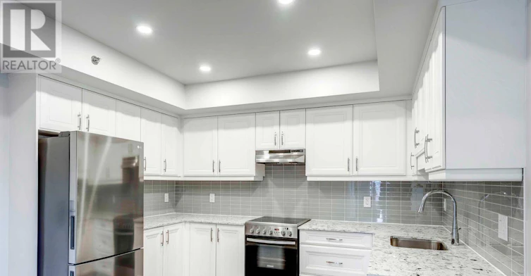 506-5698 Main Street, Niagara Falls, ON, L2G 0Z2 - 5